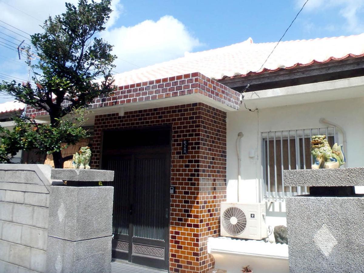 石垣島 一棟貸切りのお宿 ちゅら赤瓦 Ishigaki  Exterior foto